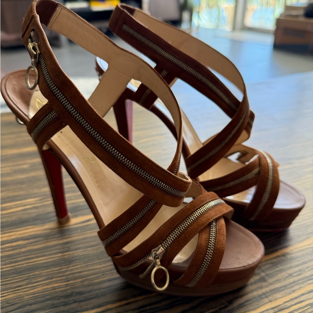 Christian Louboutin suede strappy 👠